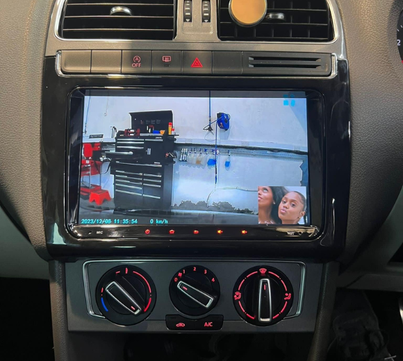 VW Polo Apple Carplay / Android Auto 9" Stereo Upgrade 2011-2018