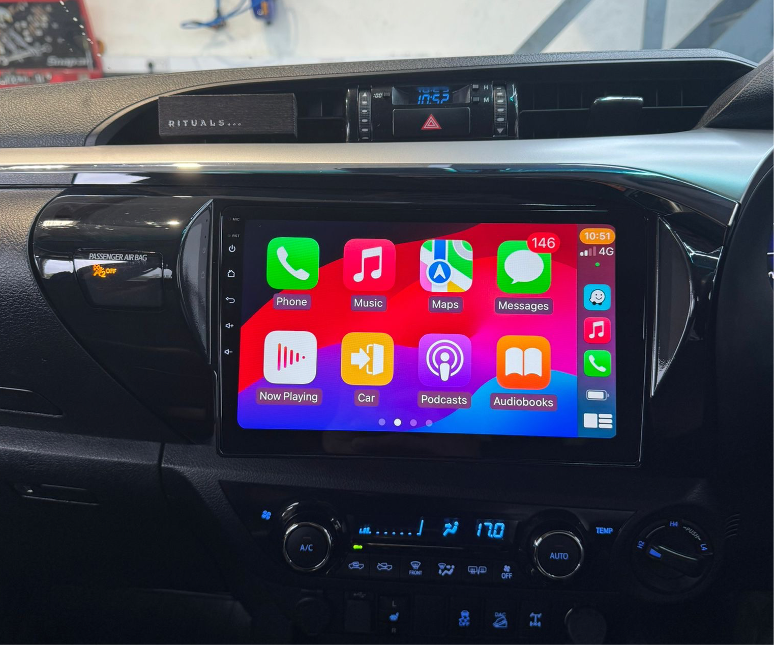 Toyota Hilux Apple Carplay / Android Auto 10" Stereo Upgrade