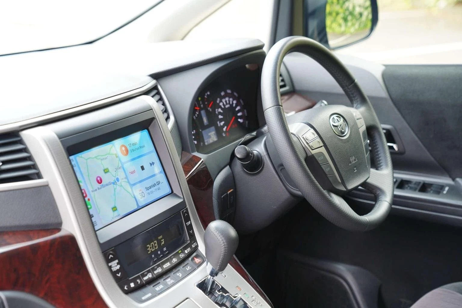 Toyota Alphard Vellfire Apple Carplay / Android Auto 9" Stereo Upgrade 2008-2015