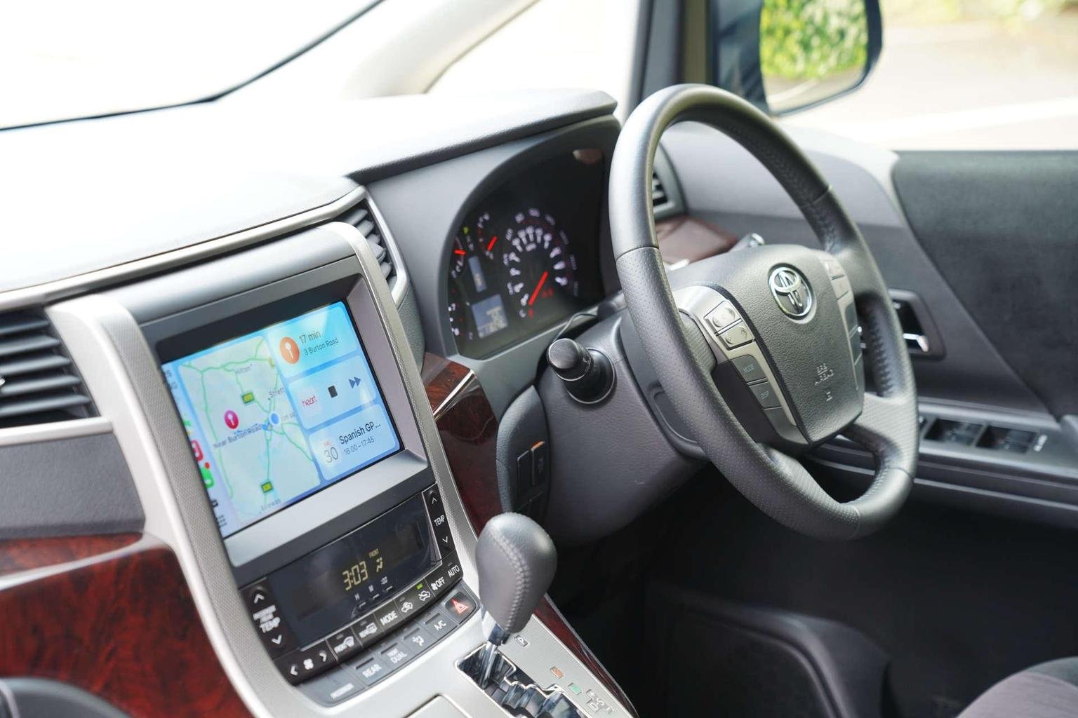 Toyota Alphard Vellfire Apple Carplay / Android Auto 10" Stereo Upgrade 2008-2015