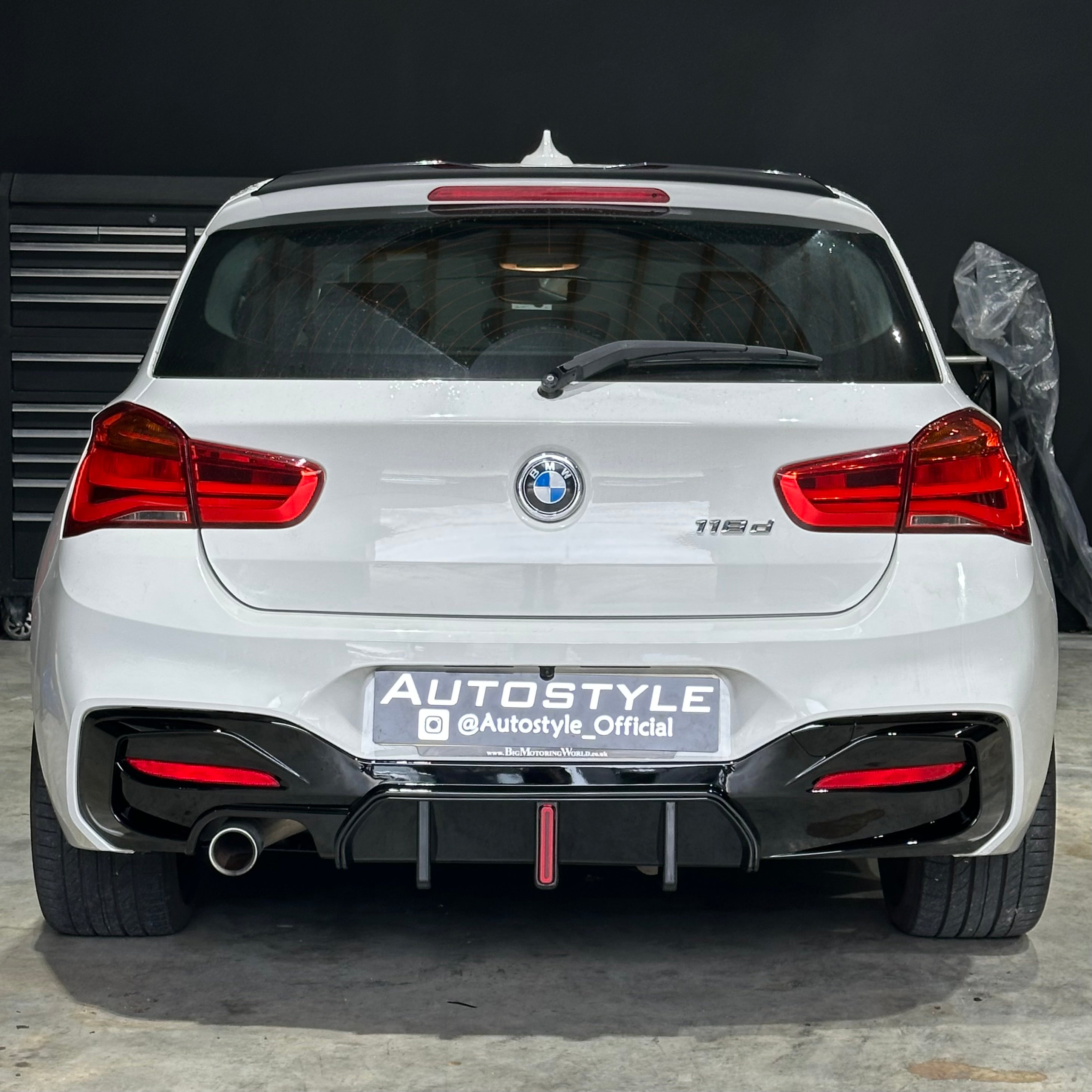 MP Style Rear Diffuser With F1 Light For BMW 1 Series F20 M-Sport 2015-2019 LCI