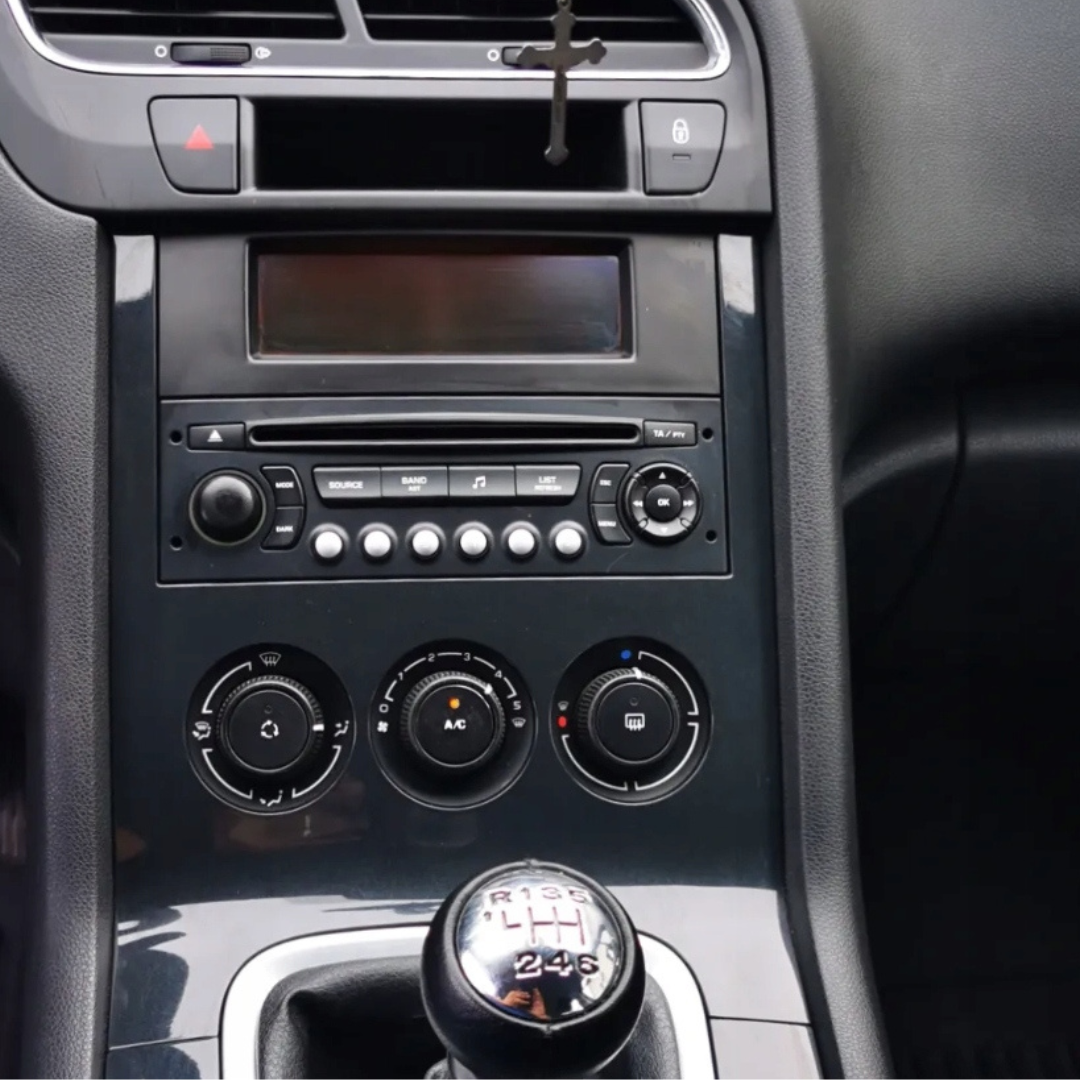 Peugeot 3008  Apple Carplay / Android Auto 9" Stereo Upgrade 2009-2016