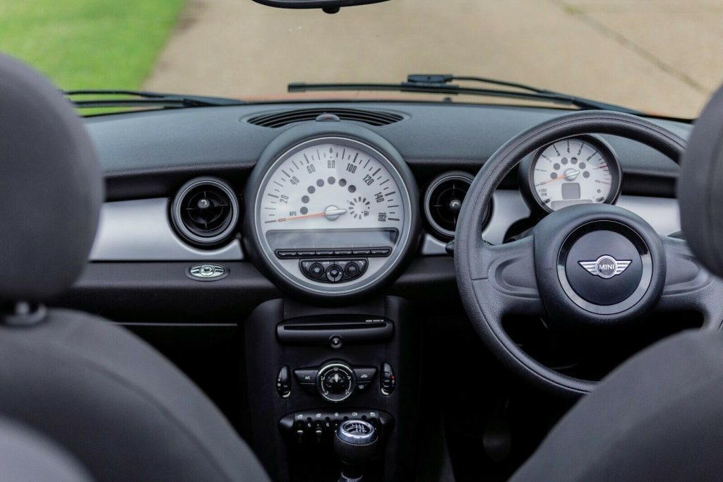Mini COOPER S ONE CLUBMAN Apple Carplay / Android Auto 9" Stereo Upgrade R55 R56 R57 R58 R59